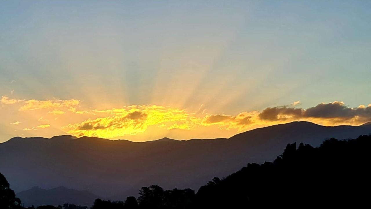 Rocky Ridge Cottage Takaka Esterno foto