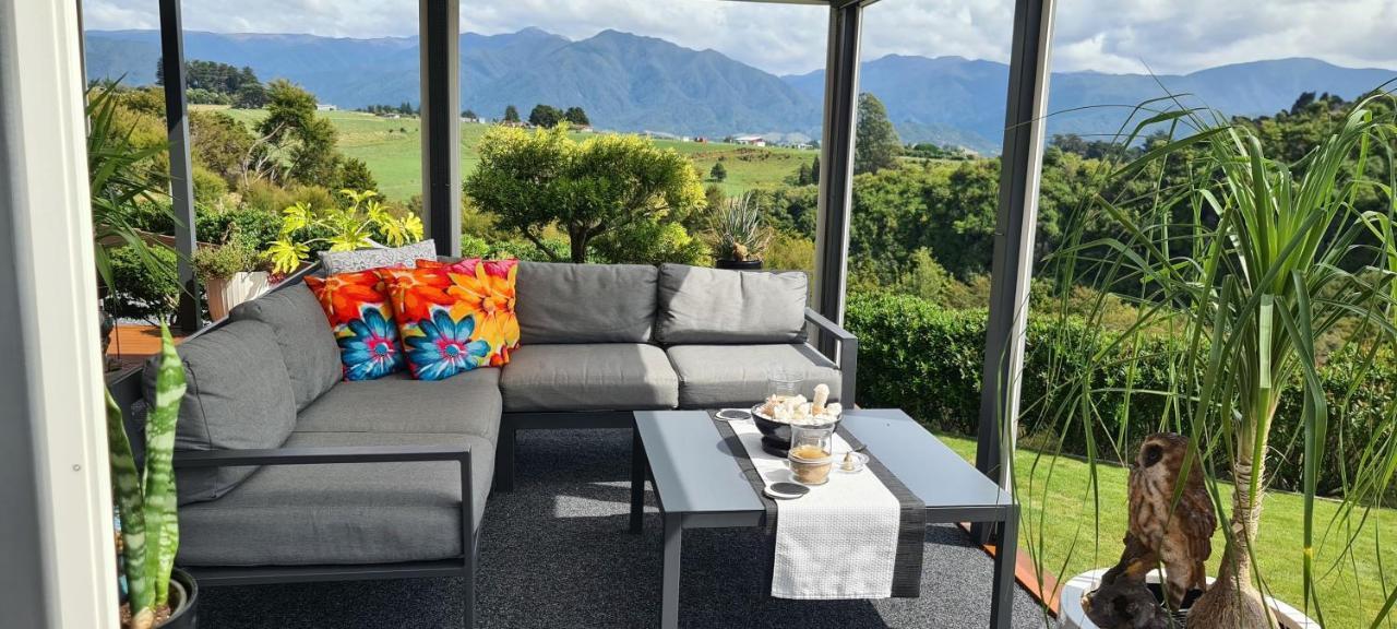 Rocky Ridge Cottage Takaka Esterno foto