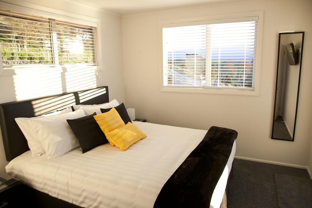 Rocky Ridge Cottage Takaka Esterno foto